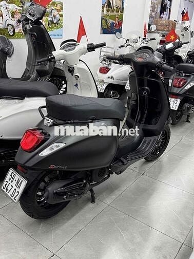 vespa sprint 125cc modell 2019  . bstp chính chủ