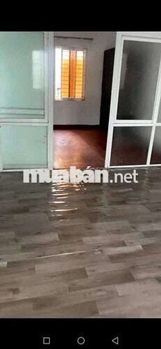 Cho thuê nhà nguyễn văn cừ Long biên 100m x 2 tầng  giá 6 triệu