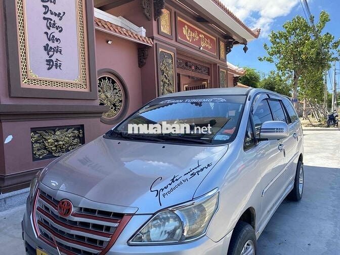 Toyota Innova 2013 2.0J - 530858 km