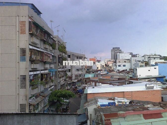 Bán gấp chung cư Nguyễn Thiện Thuật Quận 3, DT 36m2 giá chỉ 2,2 tỷ
