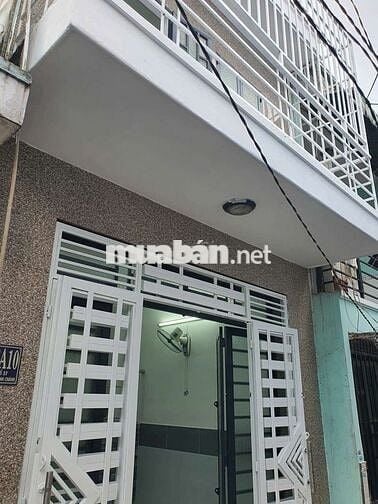 Nhà bán 4m × 7m lầu 2p ngủ 2wc