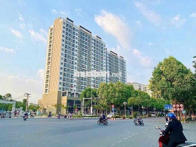 CĂN HỘ MỚI 2PN , BAN CÔNG HƯỚNG NAM , ĐẬU XE HƠI THOẢI MÁI GIÁ CHỈ 5TR