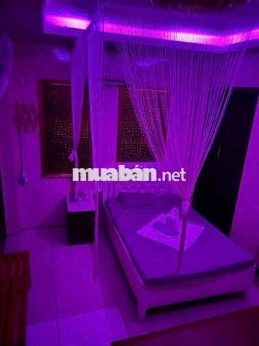 CHo thuê nhà mặt tiền đường Nguyễn văn khối tổng dtsd 600m2 6L