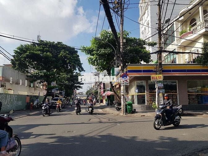 CHO THUÊ CHDV 35 m2, FULL NỘI THẤT TRUNG TÂM QUẬN TÂN BÌNH.
