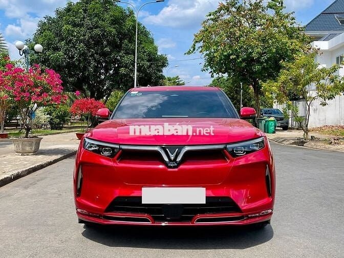 VF9 Plus 2024 màu đỏ lướt 07 ghế vip