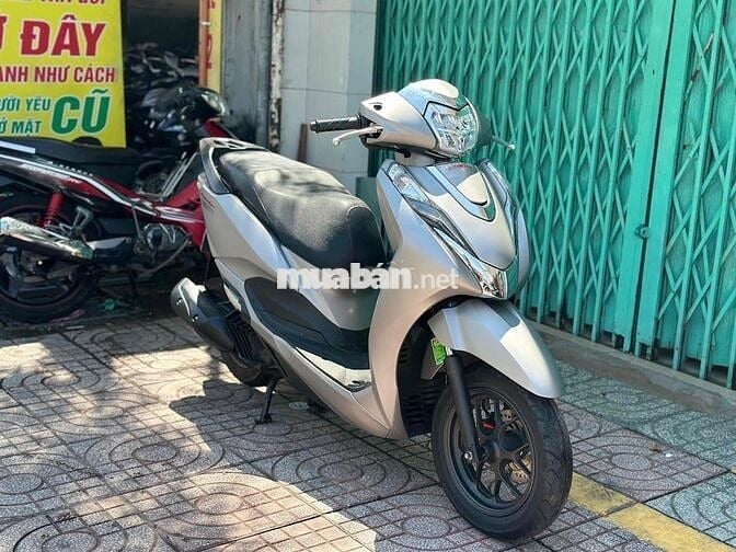 Lead 4val 2022 bạc nhám. Nợ xấu trả 20 nhận xe