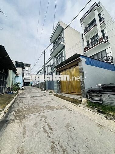 BÁN NHÀ DT 150M2 NGANG 7.5M HXH RA METRO 500M TẠI TRƯỜNG THỌ GIÁ7.9TỶ