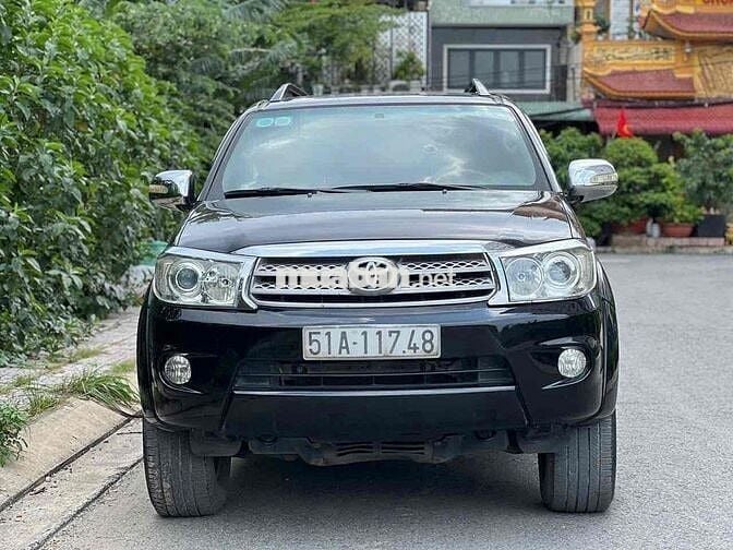 Toyota Fortuner 2011 2.7V - 110000 km