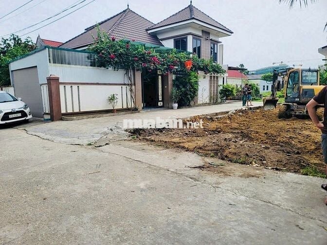 Gia đình cần tiền bán gấp đất ngõ đường Hoàng Hanh, cách Hoàng Hanh 5m