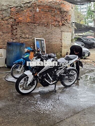 Duke 200 2023 form mới đi 1v5 cần bán KV HÀ NỘI