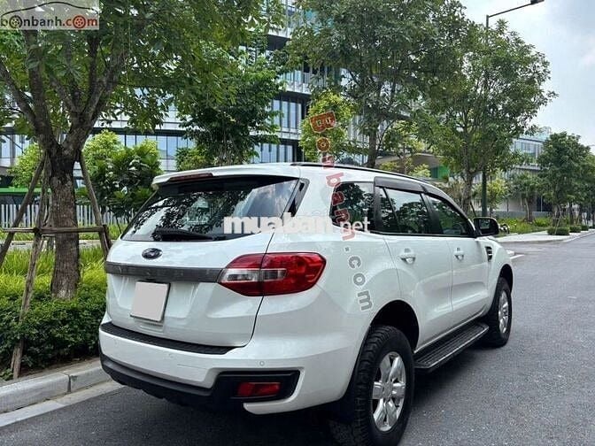 Ford Everest 4x2AT Ambient 2.0D