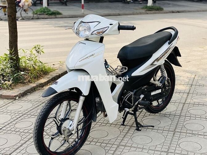 HONDA WAVE 110 TRẮNG MỚI TINH CHẠY 200KM XE 2025