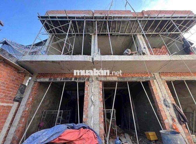 Nhà.2 tầng 2 mê đẹp funl nội thất