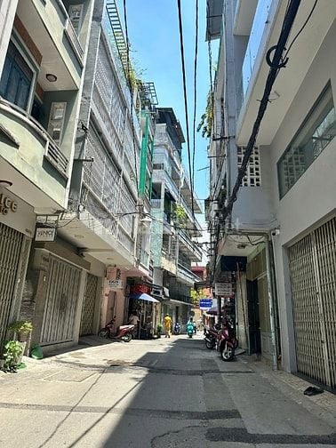 Cô chú lớn tuổi cần bán nhà C4 hẻm XH 6m Lê Văn Sỹ, Quận 3
