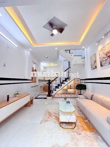 Nhà mới, nội thất đẹp, Trần Thánh Tông hẻm ô tô thông.