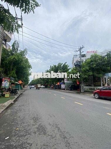 Cho thuê nhà mới 1 trệt,  2 lầu , MTKD Trần Thái Tông