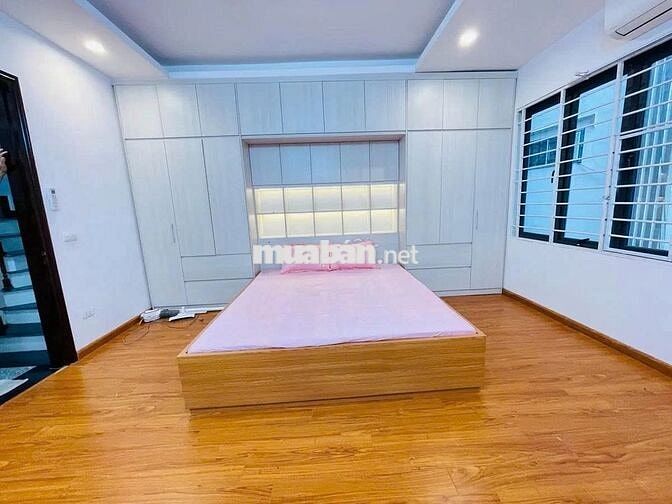 Bán Nhà Nguyễn Khang Cầu Giấy 35m Lô Góc 3 tầng 7.5 tỷ