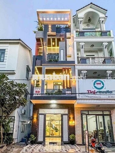 NHÀ TRỆT 3 LẦU MỚI ĐẸP -  CÓ HẺM MƯƠNG HỞ BÊN HÔNG CỰC KÌ THOÁNG MÁT -