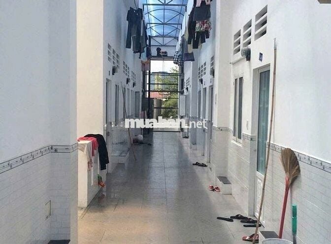 Bán gấp dãy trọ 212m2 đang kín 8 phòng ở khu chợ việt kiều gía 870tr