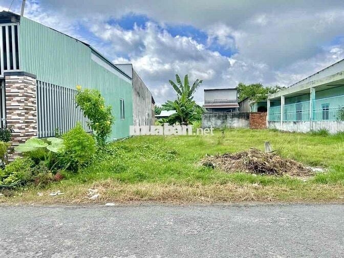 BÁN ĐẤT TÂN THÔNG HỘI , NGAY CHỢ VIỆT 6M X30M G. 620TR HẾT ĐẤT, SHR