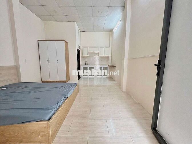 Studio rộng 30m2, Đầy Đủ Nội Thất, Trống Sẵn Có Thể Ở Liền.