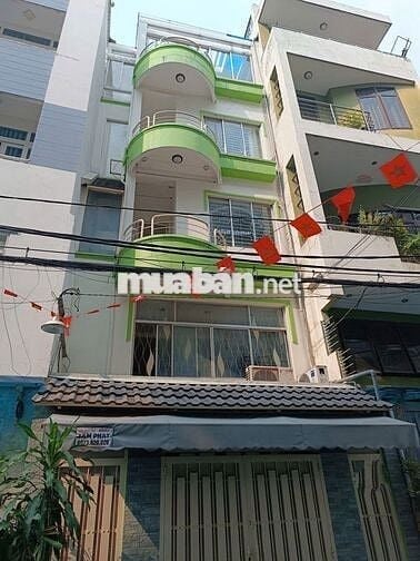 Cực Vip Hẻm xe tải Phan Đăng Lưu, 5 lầu, 3 PN, 4WC chỉ 17,5 Triệu.