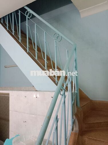 Thuê nhà 10 triệu hoàng diệu 20 thước quận 4 phường 8 106/1 Lô F