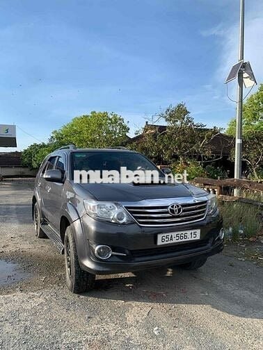 Toyota Fortuner 2015 2.5G 4x2 - 110000 km