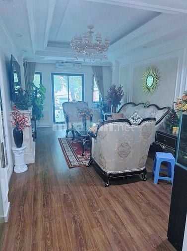 Chính chủ cho thuê nhà 7 Tầng,Thang Máy tại Hồ Tùng Mậu,Mai Dịch 38tr