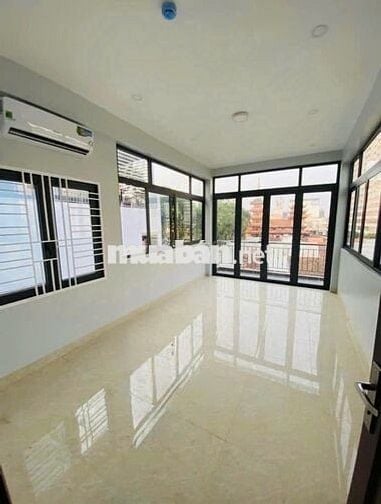 TOÀ NHÀ 5 TẦNG-THANG MÁY- THU NHẬP ỔN 80 TRIỆU/THÁNG-VỊ TRÍ ĐẸP-QUẬN 4