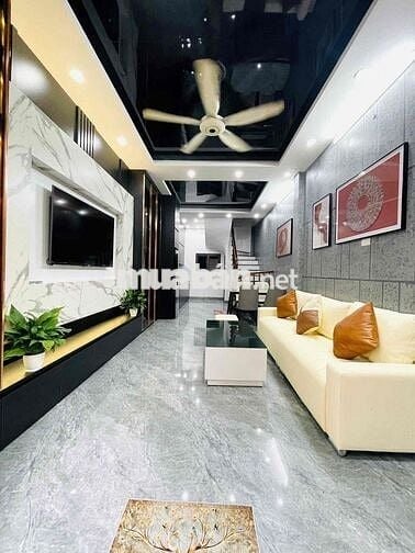 Do chuyển đổi công việc GĐ cần bán nhà 5tầng 31m CẦU GIẤY hơn 7tỷ