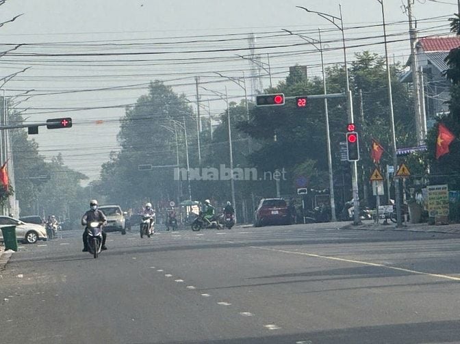 BÁN GẤP LÔ ĐẤT 1 XẸC LÊ THÁNH TÔNG PHÚ MỸ 10 X 21