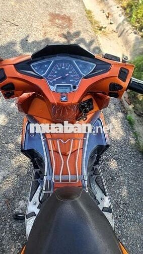 ĐỔI XE THANH LÝ XE AIR BLADE CHO NGƯỜI CẦN