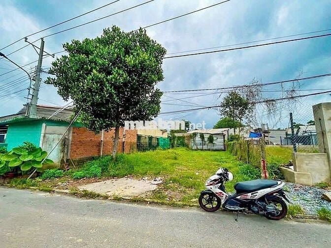 BÁN ĐẤT 380M² GIÁ 630TR, 200M² THỔ CƯ NGAY TRUNG TÂM TX TRẢNG BÀNG,SHR