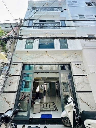 ⭐️Nhà 4 Lầu tuyệt đẹp CAO CẤP hẻm xe hơi 5m, cách MT Huỳnh Khươn An 5m