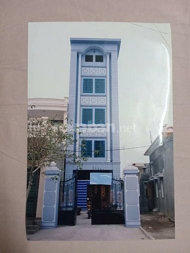 Cho thuê nhà mặt phố Hùng Vương, Hồng Bàng, Hải Phòng, 100m2, 4,5 tầng