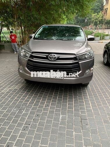 Toyota Innova 2017 2.0E - 120000 km