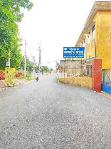 Bán đất tại Lệ Chi, Gia Lâm, Hà Nội. Ngay trường Đại Học