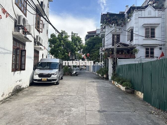 Bán 45m2 Đất Thuỵ Phương, tặng nhà 2 tầng chắc chắn, ô tô lùi đỗ cửa