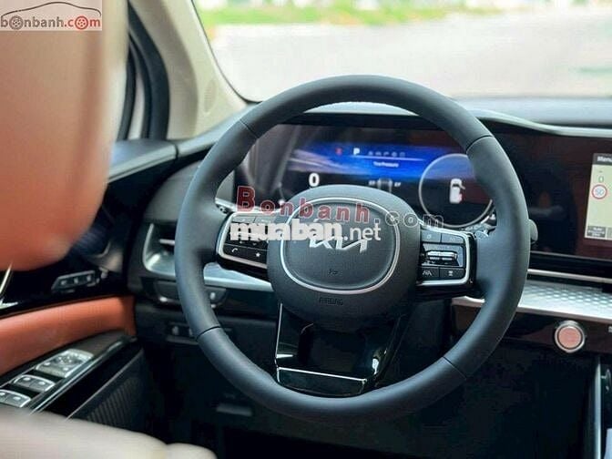 Kia Carnival xăng 2022