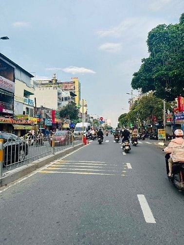 Bán nhà hẻm Nguyễn Văn Lượng,f17,ngay Lote dt 55m2(3.5x15m),Đông Nam