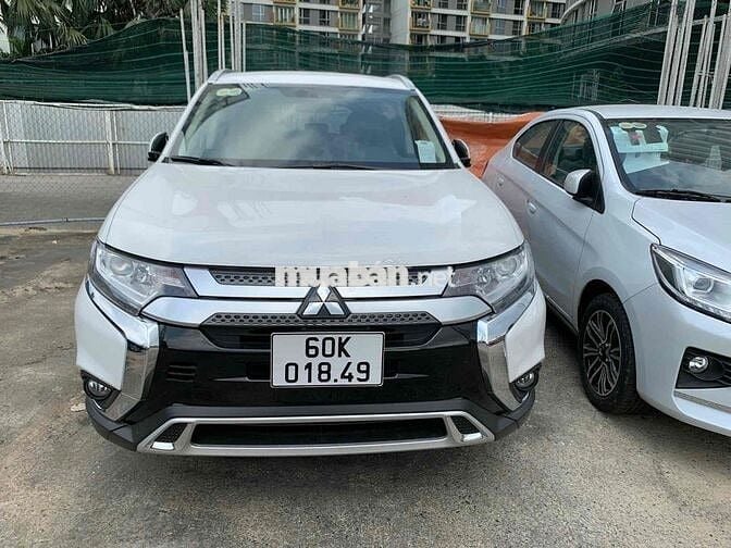 Mitsubishi Outlander 2021 2.0 CVT - 57000 km