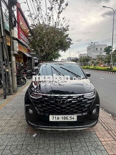 Hyundai Custin 1.5T ĐặcBiệt Sx 8/2024 Odo 4.139 km