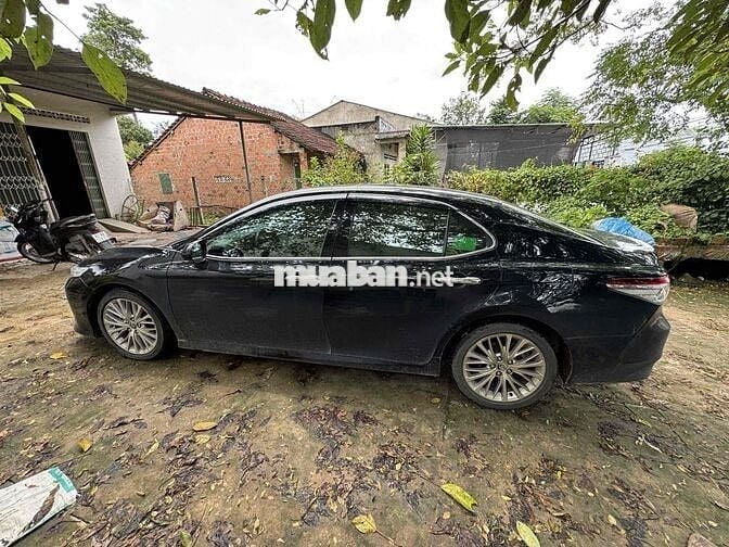 Toyota Camry 2019 2.5Q - 70000 km