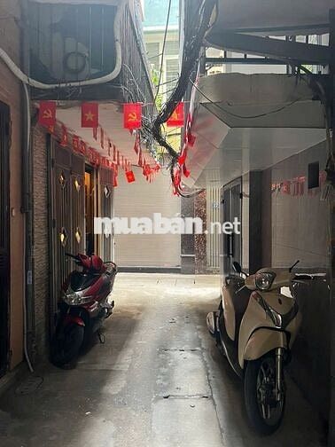 Bán Nhà Bạch Mai 37M x 4T, MT: 47M Giá 5,8 Tỷ. Dân xây, 30m ra ô tô