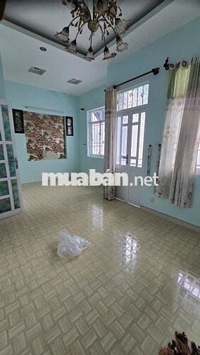 Cho thuê nhà nguyên căn, giá rẻ, hẻm 114 Lý Thường Kiệt