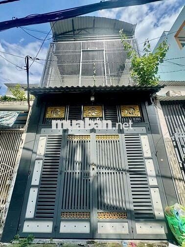 Nha tch DT 4x10 Giá 2 tỷ 950 Bớt Lộc 3tầng 3 pn2wc 
hẻm nhà 5m thông