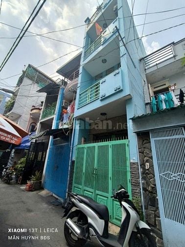 Chủ cần bán nhà 5 tấm giá chỉ hơn 7tỷ xíu.