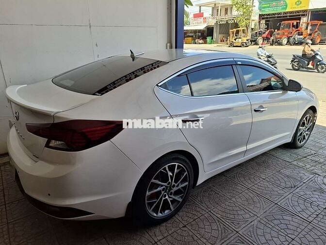 ELANTRA 2021 2.0 AT - 66000 km