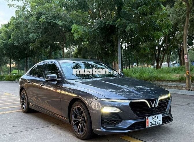 Bán xe lux A chính chủ 2019 odo 7 vạn